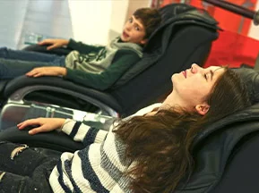 بررسی شرایط کودکان برای استفاده از صندلی ماساژ